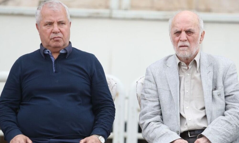 اسطوره پرسپولیسی‌ها قلب خود را به تیغ جراح سپرد