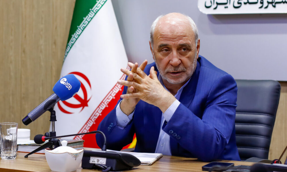 قانون جنگل بر جهان حاکم است/ دشمن تنها زبان زور را می‌فهمد