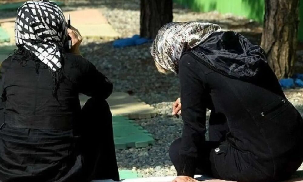 دختر ۱۵ ساله‌ام از خانه فرار کرده و...