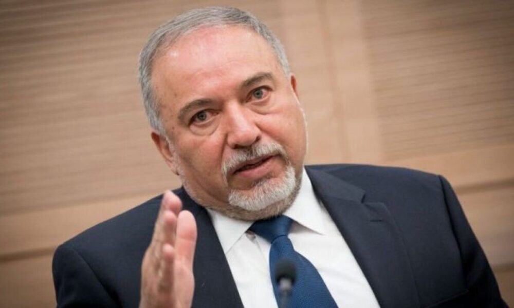 لیبرمن: ایران در پی حمله غافلگیرانه است لیبرمن: ایران در پی حمله غافلگیرانه است