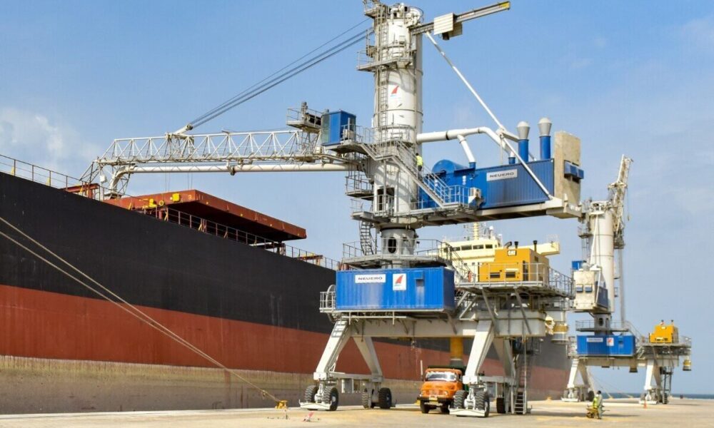 توسعه خدمات لجستیکی در پایانه‌های مرزی کشور