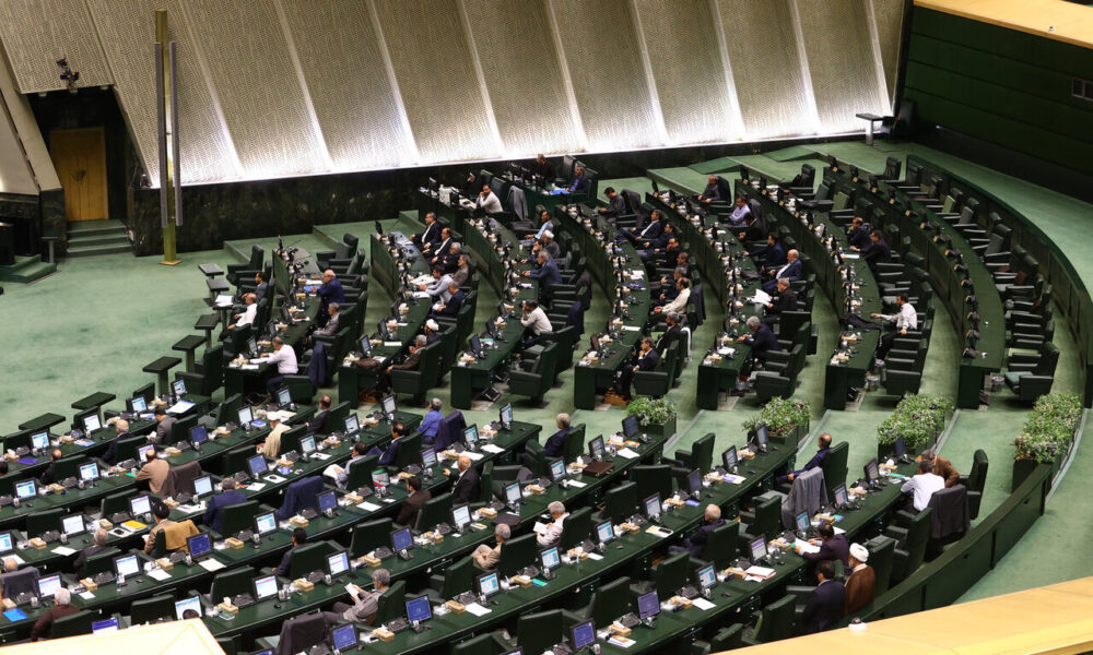 آیین تجلیل از مدال‌آوران و کادر فنی تیم‌های ملی کشتی آزاد و فرنگی