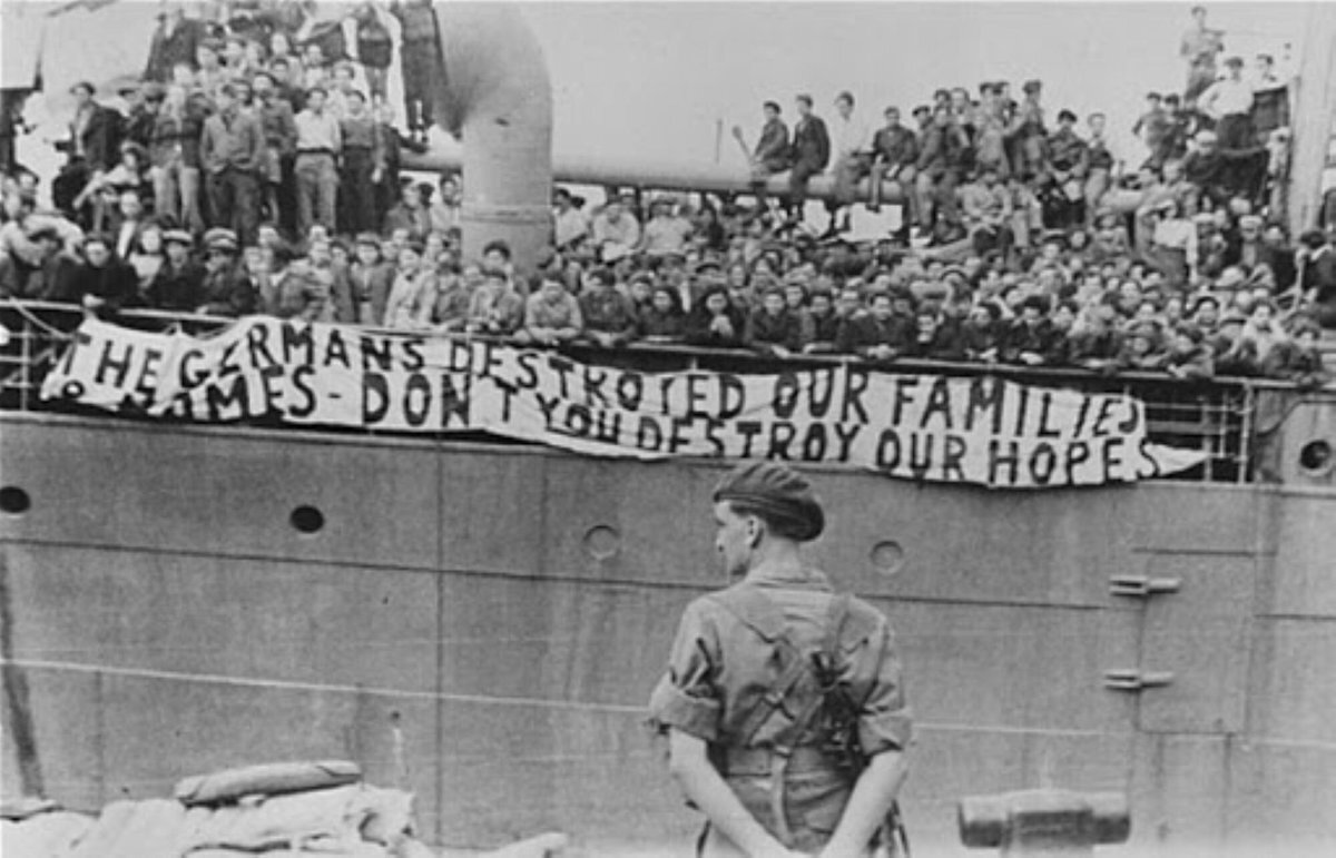 روزی که سکوت تاریخ شکست