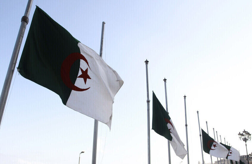 الجزایر ۶۰ میلیارد دلار در بخش انرژی سرمایه‌گذاری می‌کند