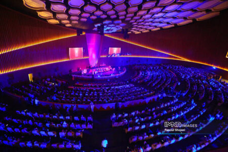 از ایجاد دبیرخانه دائمی جشنواره کودک تا تمهیدات بانکی برای خسارتدیدگان بندر شهیدرجایی آیین اختتامیه سیوهفتمین جشنواره بینالمللی فیلمهای کودکان و نوجوانان در اصفهان برگزار شد