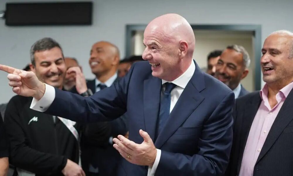 واکنش فیفا به عدم صدور ویزای آمریکا برای تاج و قلعهنویی چه بود؟ واکنش فیفا به عدم صدور ویزای آمریکا برای تاج و قلعهنویی چه بود؟