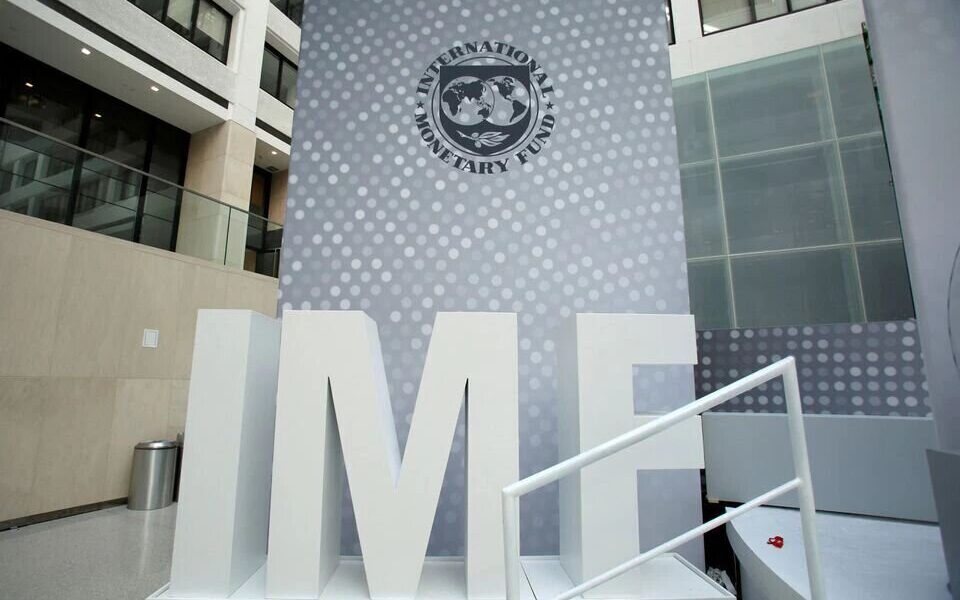 کمربندها را ببندید؛ اقتصاد جهانی با تهدیدهای چندگانه روبه‌رو است