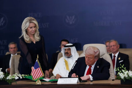 ترامپ و رهبران منطقه‌ای توافقنامه صلح غزه امضا کردند