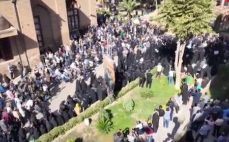 تصاویر هوایی از تشییع محمد کاسبی تصاویر هوایی از تشییع محمد کاسبی