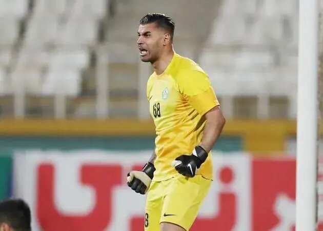 دروازه‌بان جنجالی به لیگ برتر فوتبال ایران برگشت