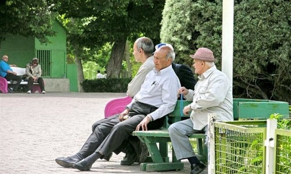 رفت و آمد این مدیران به ضرر بازنشستگان است رفت و آمد این مدیران به ضرر بازنشستگان است
