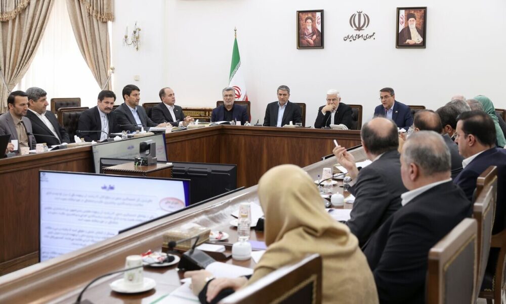 اراده دولت بر دستیابی به خودکفایی در تولید محصولات کشاورزی است