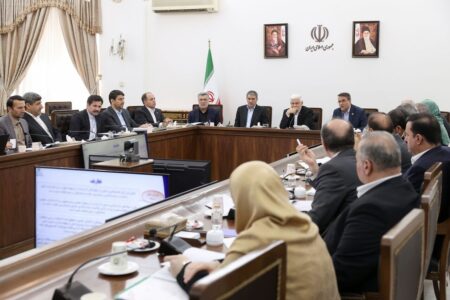 اراده دولت بر دستیابی به خودکفایی در تولید محصولات کشاورزی است اراده دولت بر دستیابی به خودکفایی در تولید محصولات کشاورزی است