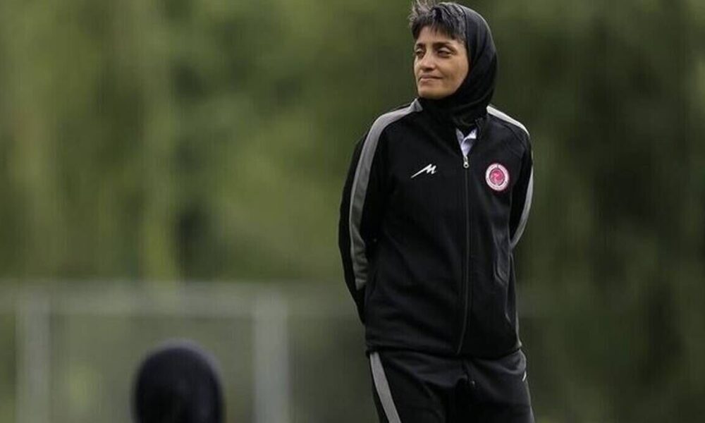 مرضیه جعفری بهترین مربی فوتبال زنان آسیا شد +ویدیو