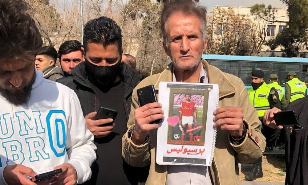 روایت تلخ ستاره اسبق پرسپولیس؛ از دوختن لب و مسافرکشی با موتور تا مرگ در سکوت! روایت تلخ ستاره اسبق پرسپولیس؛ از دوختن لب و مسافرکشی با موتور تا مرگ در سکوت!