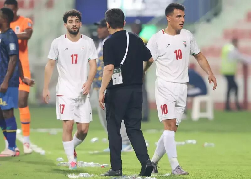 مردم: فوتبال ایران را برای همیشه تعطیل کنید! مردم: فوتبال ایران را برای همیشه تعطیل کنید!