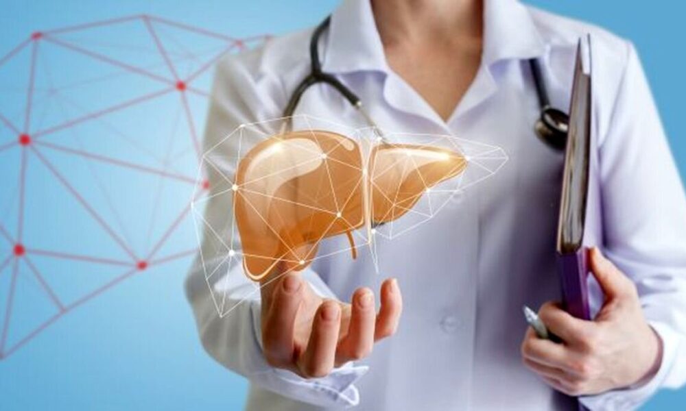 برای کنترل کبد چرب باید چه مکمل و ویتامین‌هایی مصرف کنیم؟