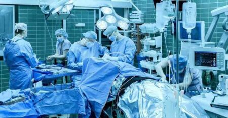 متخصص بیهوشی از هند و پاکستان می‌آید؟!