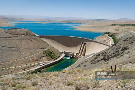 نیروگاه سد زاینده‌رود از مدار تولید خارج شد