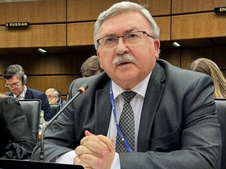 گروسی در نشست آتی شورای حکام آژانس تنها یک گزارش درباره ایران ارائه می‌کند