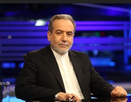 عراقچی: مقاومت ۱۲ روزه نقطه‌عطف تاریخی بود / حفظ آمادگی به معنای احتمال جنگ دوباره نیست