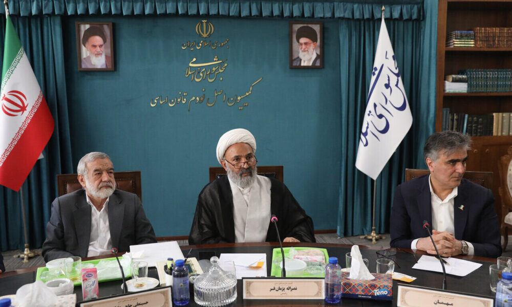 فرزین: هیچ‌گونه ناترازی ناشی از ادغام بانک آینده به بانک ملی منتقل نخواهد شد