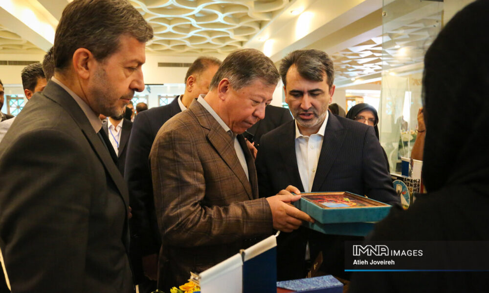 همایش ملی «نقش جهان، نقش زنان» همایش ملی «نقش جهان، نقش زنان»