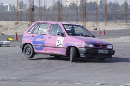 ببینید پراید چه بلایی سر BMW آورد؟ +ویدیو