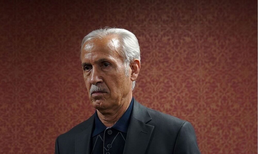 کارشناس فوتبال: در ایران مربی داریم که ۳۰ سالش نیست اما نمیتواند دو تا روپایی بزند! کارشناس فوتبال: در ایران مربی داریم که ۳۰ سالش نیست اما نمیتواند دو تا روپایی بزند!