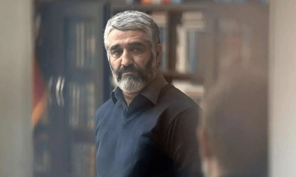 توضیح وکیل پژمان جمشیدی درباره خروج این بازیگر از کشور توضیح وکیل پژمان جمشیدی درباره خروج این بازیگر از کشور