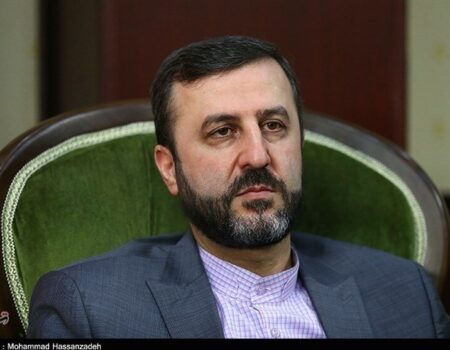 غریب آبادی از توافق با افغانستان برای انتقال ایرانیان زندانی به کشور خبر داد