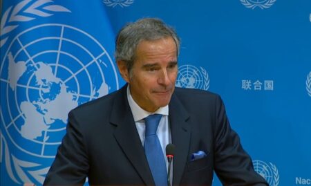 گروسی: با ایران در حال همکاری هستیم؛ مسیر گفت‌وگو را ادامه خواهیم داد