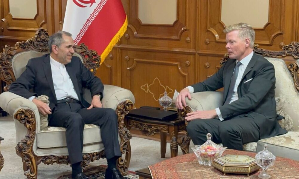 دیدار نماینده ویژه دبیرکل سازمان ملل متحد در امور یمن با تخت روانچی دیدار نماینده ویژه دبیرکل سازمان ملل متحد در امور یمن با تخت روانچی