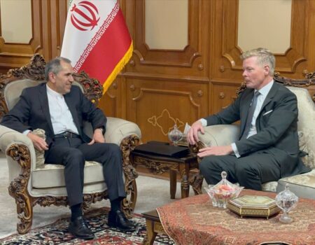 دیدار نماینده ویژه دبیرکل سازمان ملل متحد در امور یمن با تخت روانچی