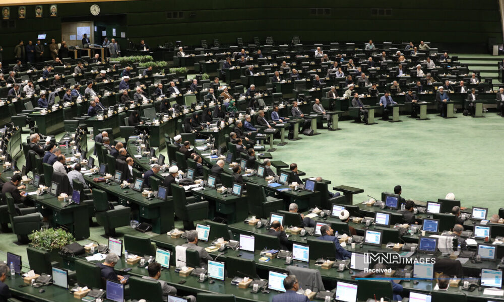 جلسه علنی آغاز شد/ ادامه رسیدگی به طرح هوش مصنوعی در دستور کار مجلس جلسه علنی آغاز شد/ ادامه رسیدگی به طرح هوش مصنوعی در دستور کار مجلس