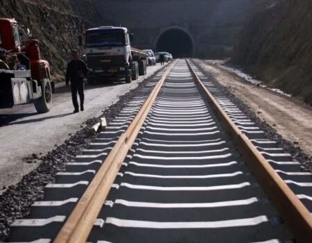 پایان عملیات اجرایی راه‌آهن چابهار- زاهدان تا ۶ ماه آینده