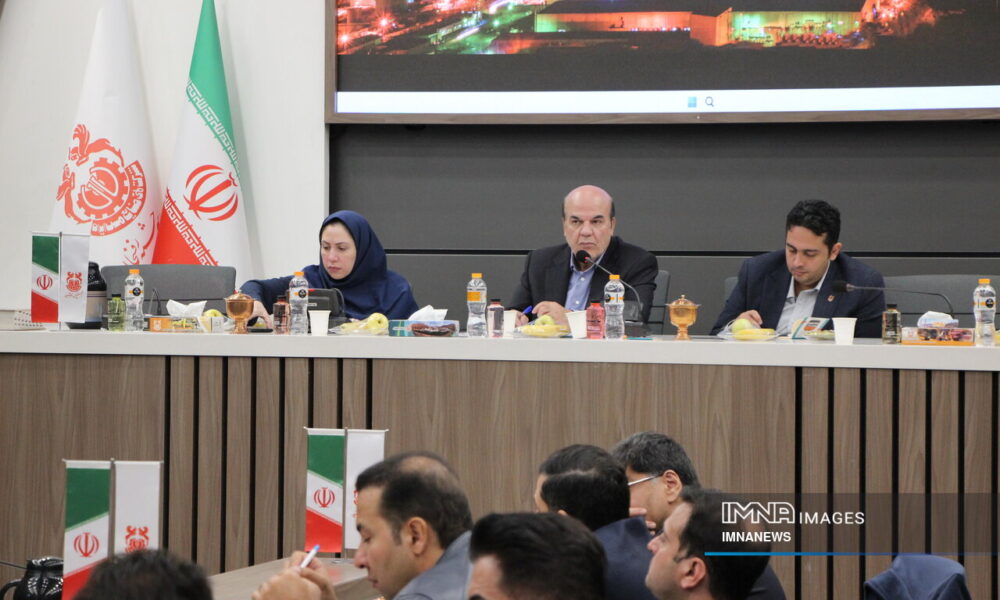 نشست هم اندیشی مدیران بومی سازی صنایع معدنی کشور