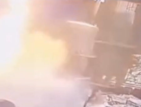 ویدیوی هولناک از لحظه انفجار شرکت پالایش نفت پارسیان