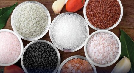 نمک لاکچری وارد بازار شد؛ کیلویی ۴۰۰۰۰۰۰ تومان ناقابل!