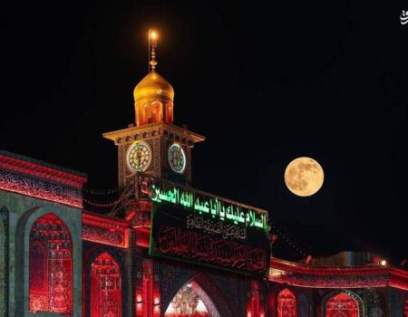 عکس/ ماه کامل بر فراز حرمین کربلا