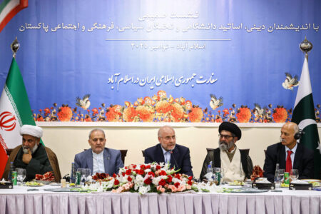 قالیباف در پاکستان: صلح تحمیلی و جنگ تحمیلی استقلال کشورهای مسلمان را هدف قرار داده است