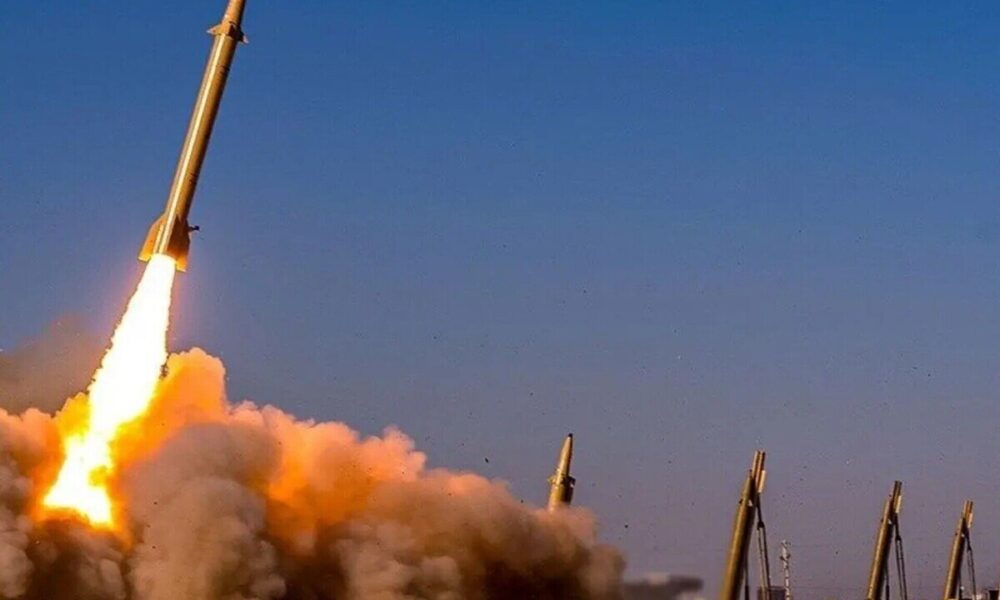 ۱۲ روزی که جهان را تکان داد ۱۲ روزی که جهان را تکان داد