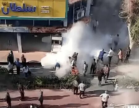 پسر ۲۱ ساله به خاطر مغازه پدرش خودش را آتش زد