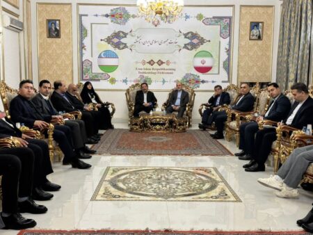 ازبکستان حلقه اتصال ایران به آسیای میانه است/ رشد ۵۸ درصد مبادلات ایران و ازبکستان ازبکستان حلقه اتصال ایران به آسیای میانه است/ رشد ۵۸ درصد مبادلات ایران و ازبکستان