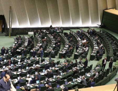 مجلس به دولت درباره تبعات افزایش قیمت بنزین هشدار داد