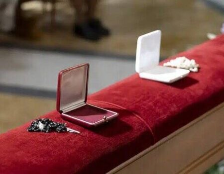 هدیه معنوی پاپ برای رابرت دنیرو