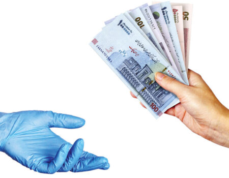 واکنش‌ مردم به پدیده زیرمیزی؛ کسی صدای ما را می‌شنود؟