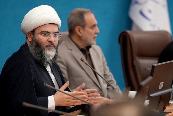 قمی: ۱۰ هزار مسجد کشور ظرفیت حل گره‌های اجتماعی دارند