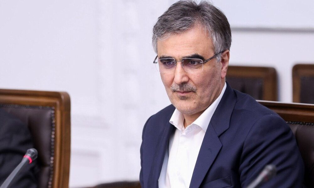 کفایت سرمایه بانکی را به ۸ درصد می‌رسانیم