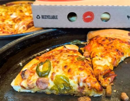 پیتزای ۶۰ هزار تومانی نامحدود؛ ارزان برای شکم، خطرناک برای جان!